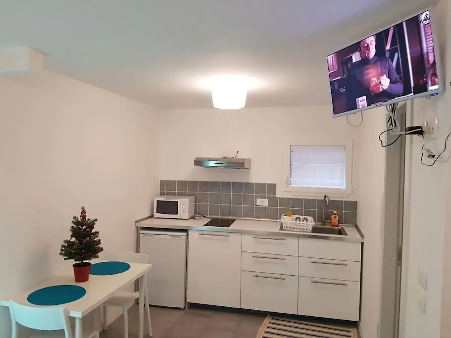 Apartment Center Mestre 15 Minutes From Venice, Parking Bellini Italy