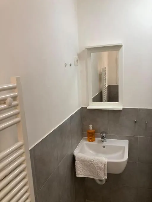 Center Mestre 15 Minutes From Venice, Parking Bellini Italy